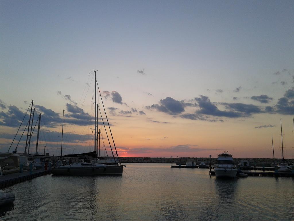 Hotel Borgo Marina 3*