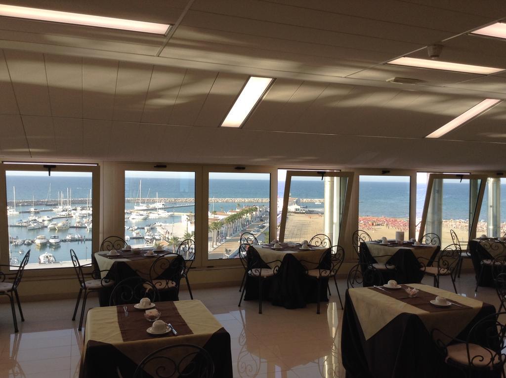 Hotel Borgo Marina
